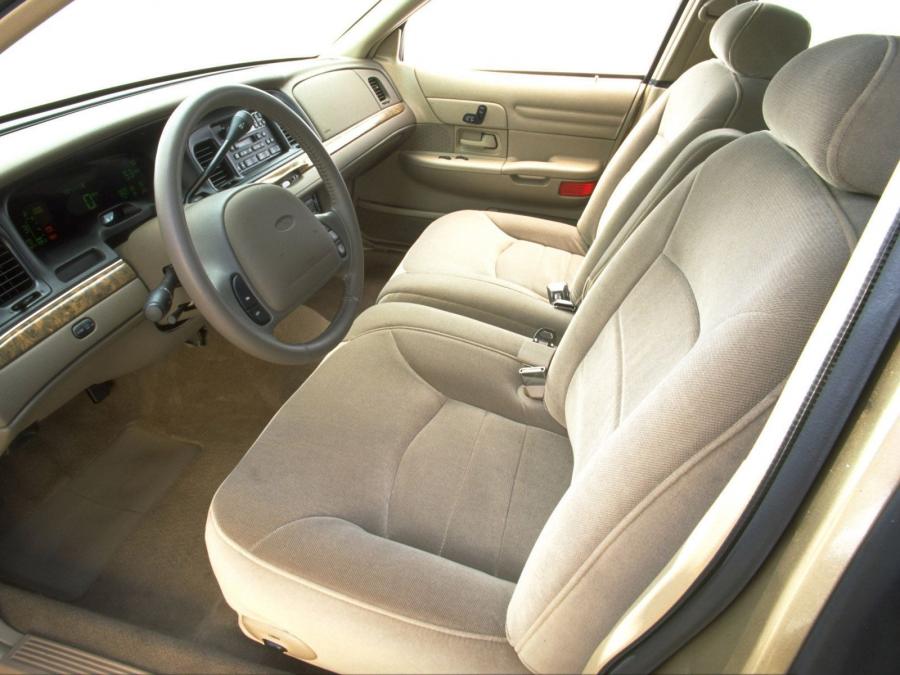  Ford Crown Victoria 1998 года  (фото 36 из 161)